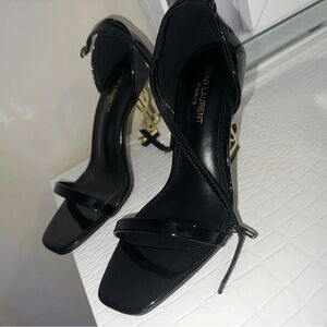 Brand New YSL Heels never used